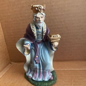 Thomas Kinkade King Gaspar figurine - Purple and Blue